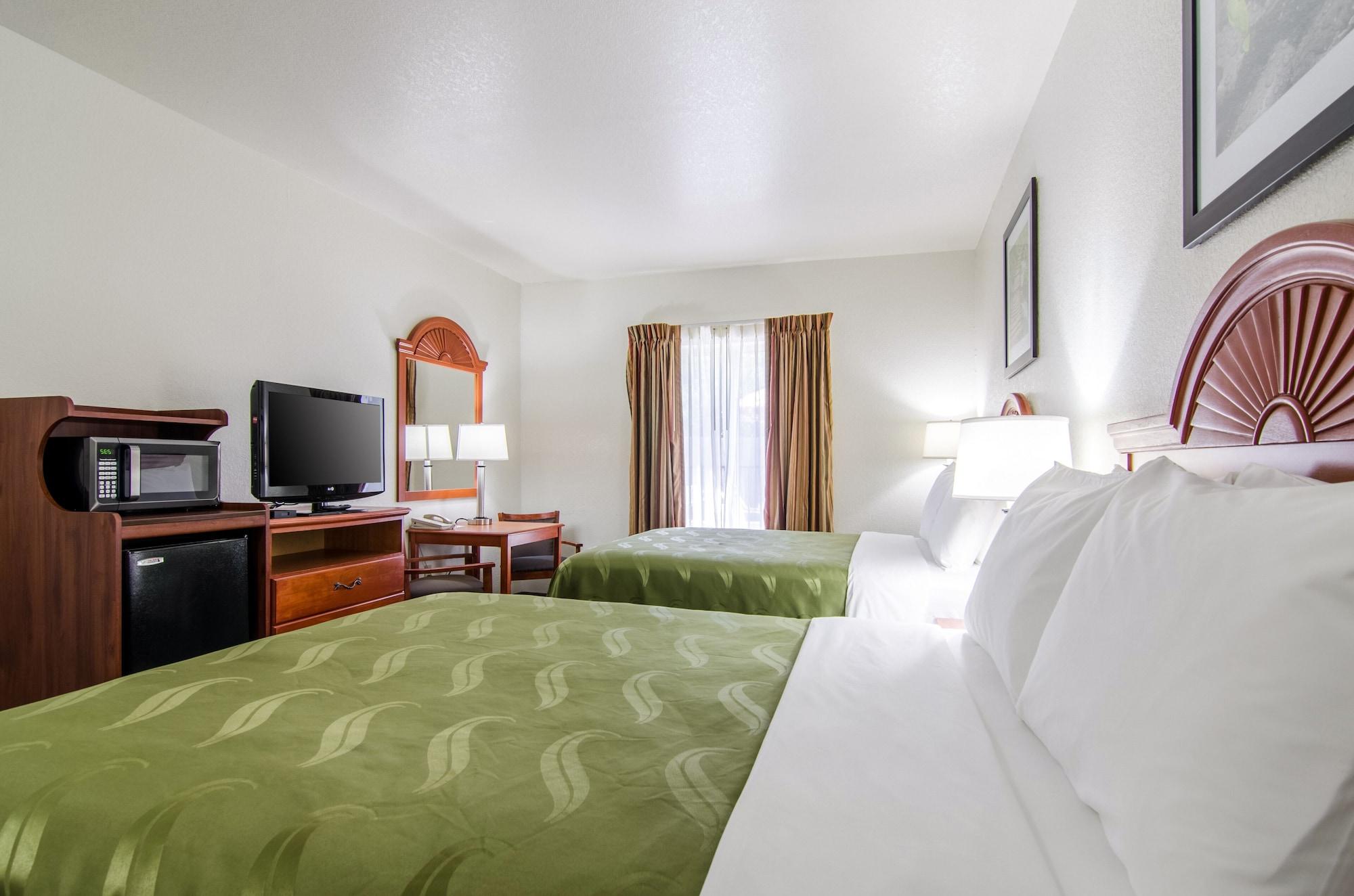 Quality Inn Junction City Near Fort Riley Kültér fotó