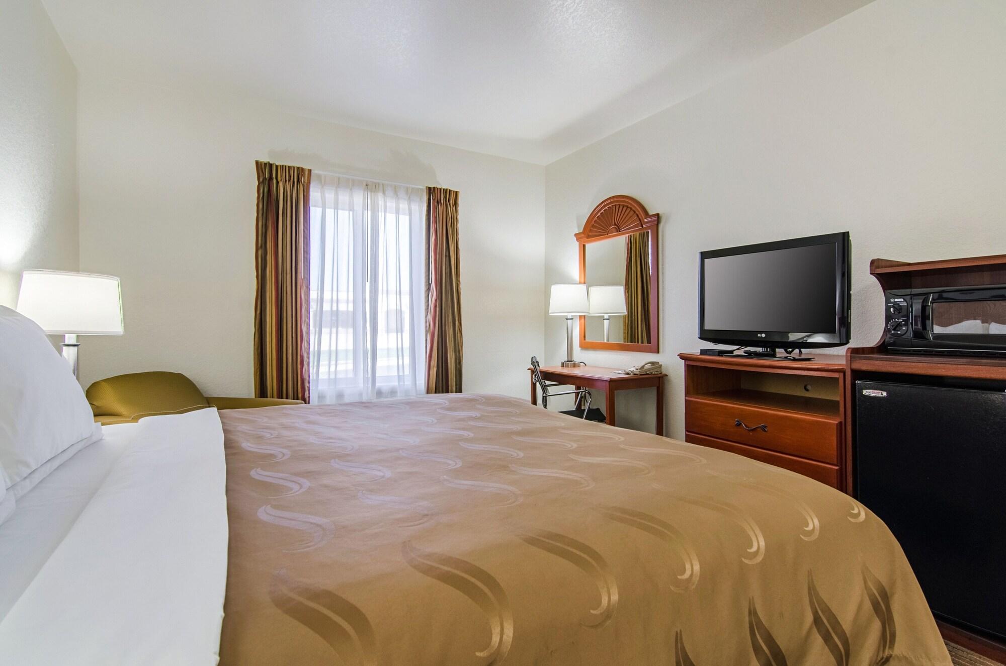 Quality Inn Junction City Near Fort Riley Kültér fotó