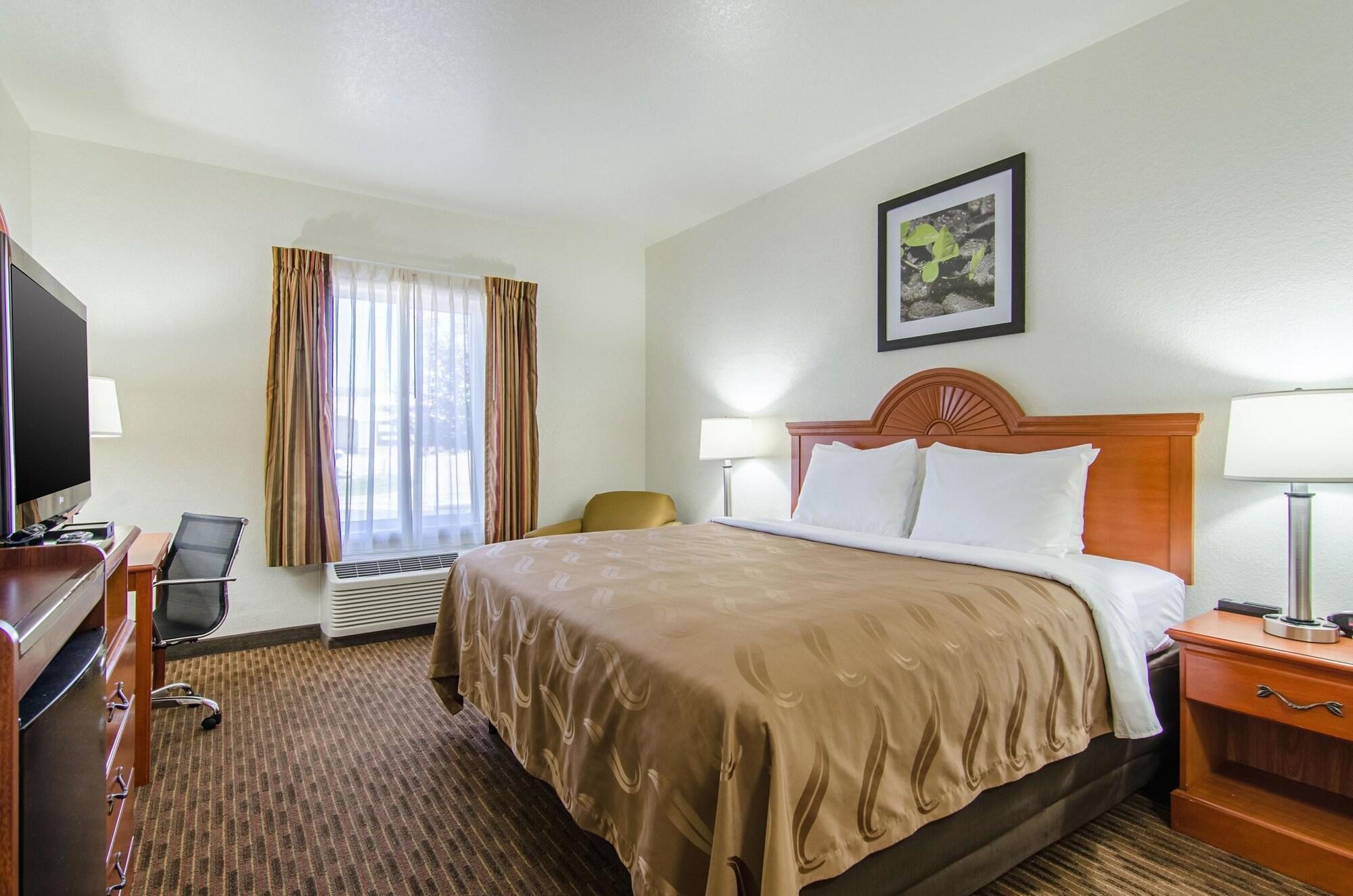 Quality Inn Junction City Near Fort Riley Kültér fotó