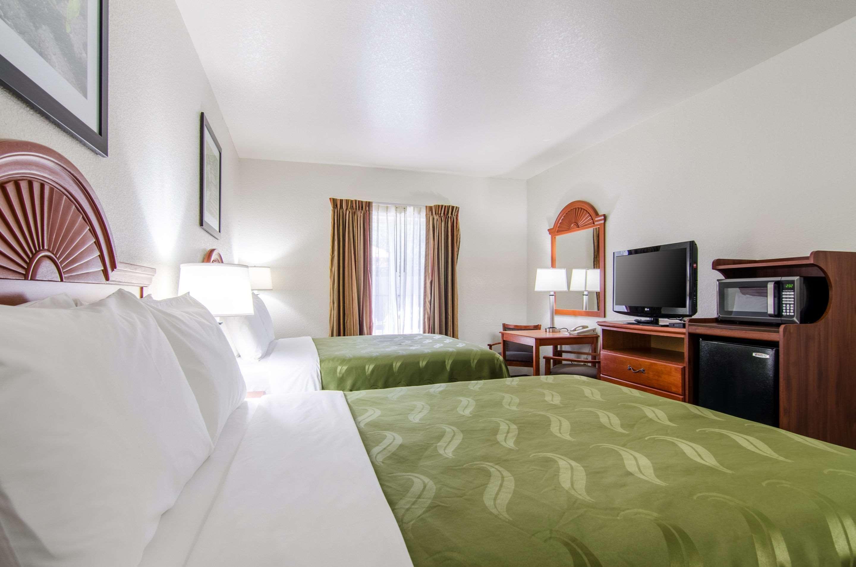 Quality Inn Junction City Near Fort Riley Kültér fotó