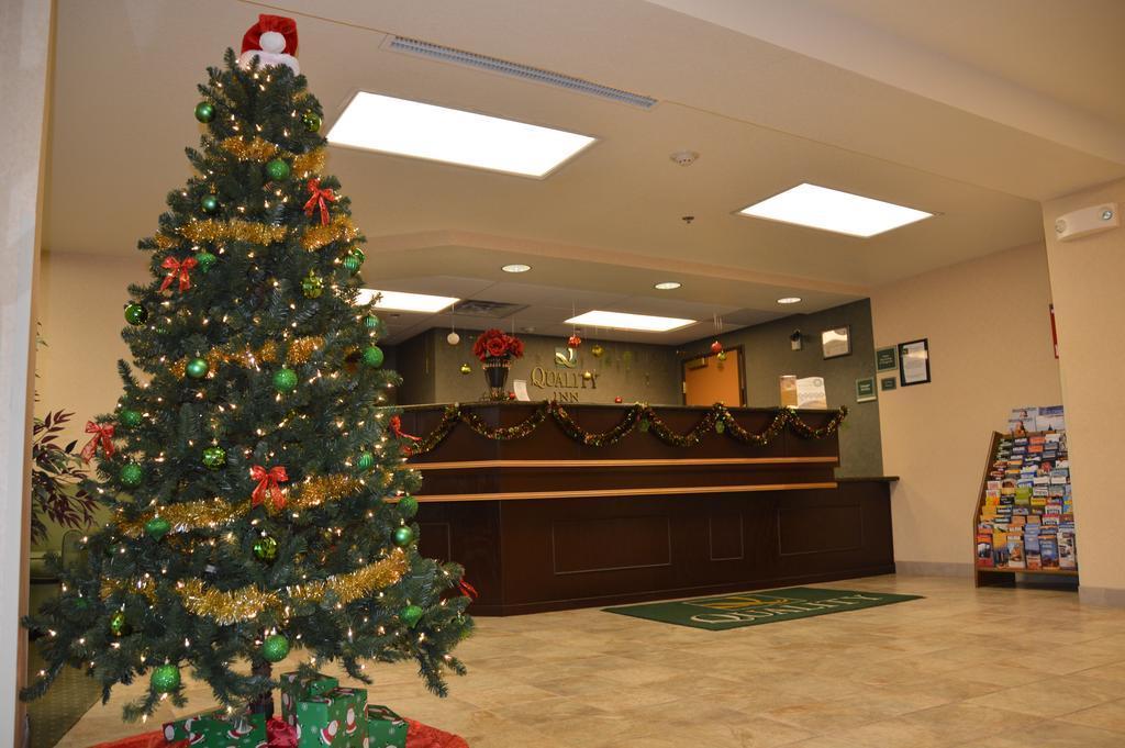 Quality Inn Junction City Near Fort Riley Kültér fotó