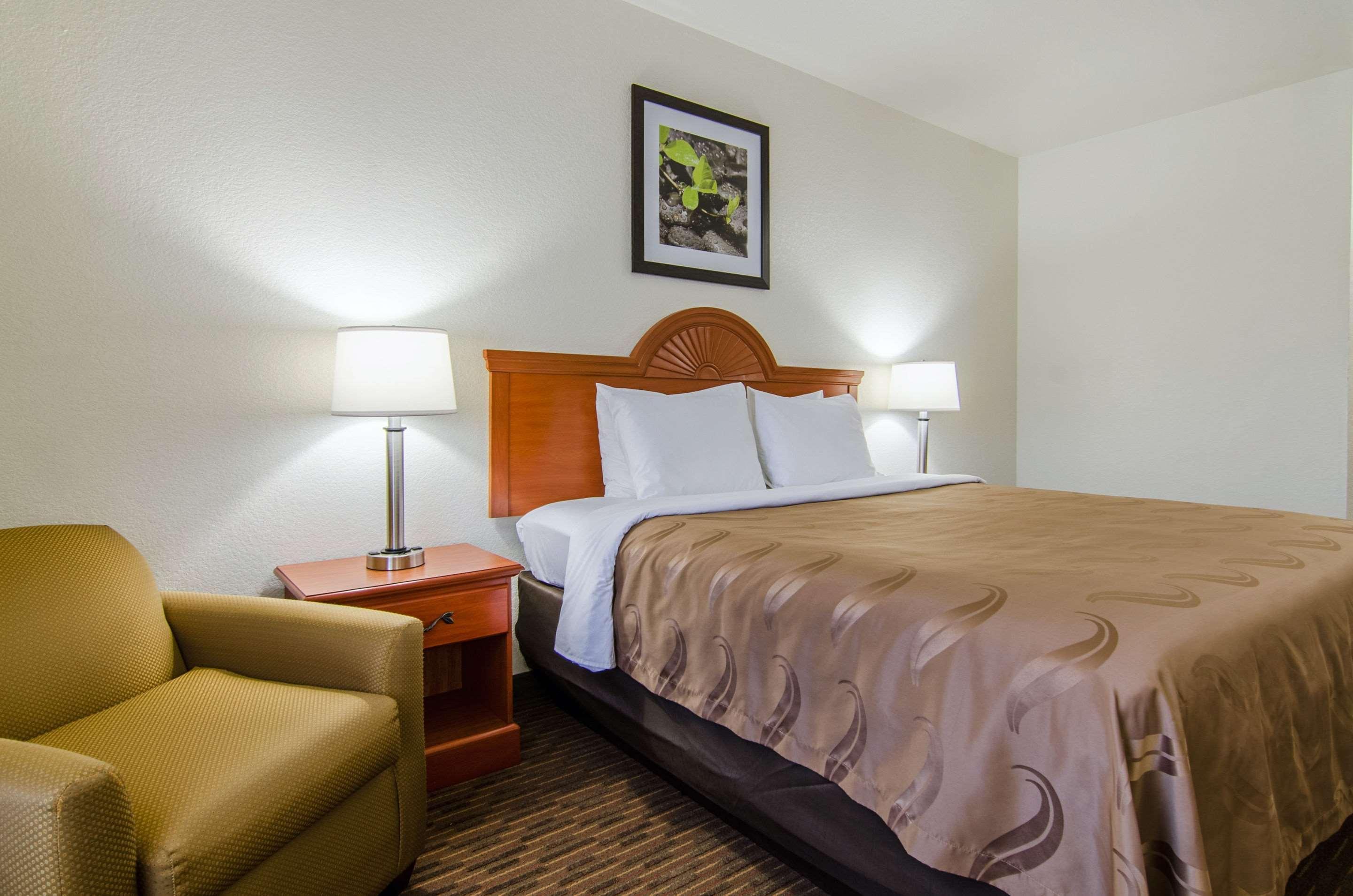 Quality Inn Junction City Near Fort Riley Kültér fotó