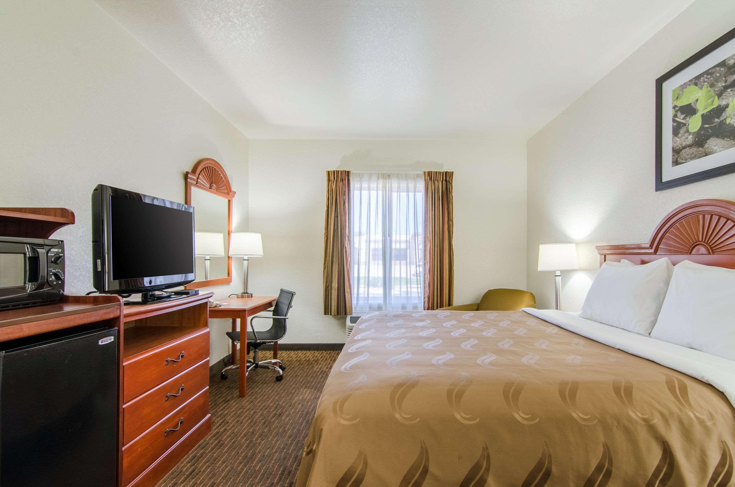 Quality Inn Junction City Near Fort Riley Kültér fotó