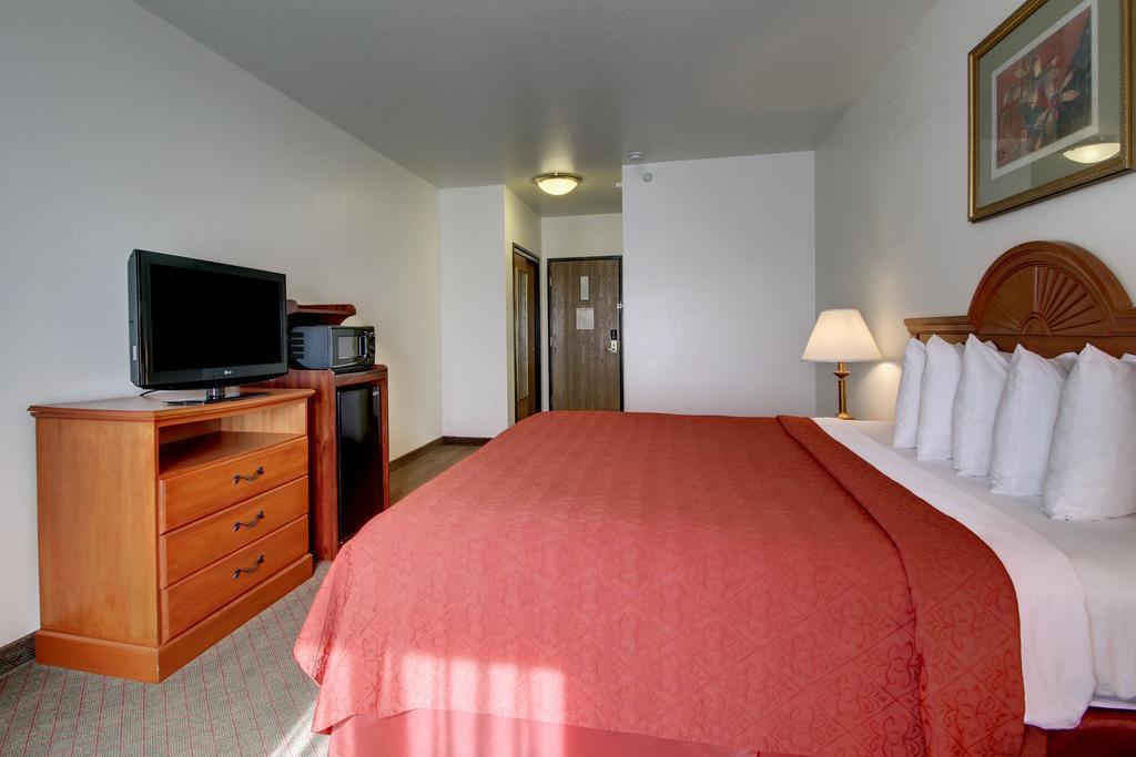 Quality Inn Junction City Near Fort Riley Kültér fotó