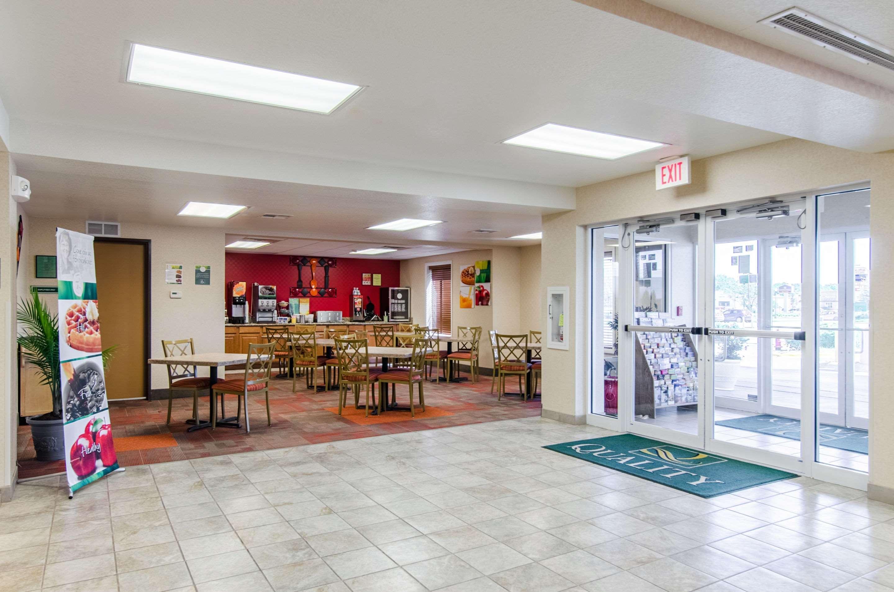 Quality Inn Junction City Near Fort Riley Kültér fotó