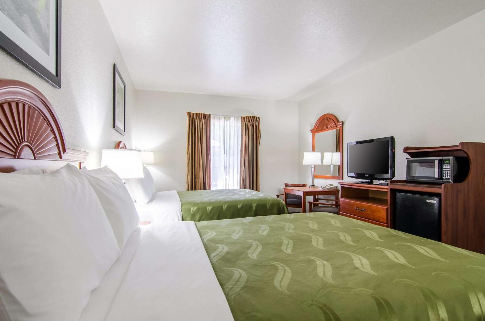 Quality Inn Junction City Near Fort Riley Kültér fotó
